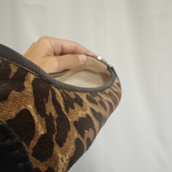 MICHAEL KORS women Size 9 Ballet Flats Loafers Leopard Calf hair Gold Logo READ - Picture 9 of 13